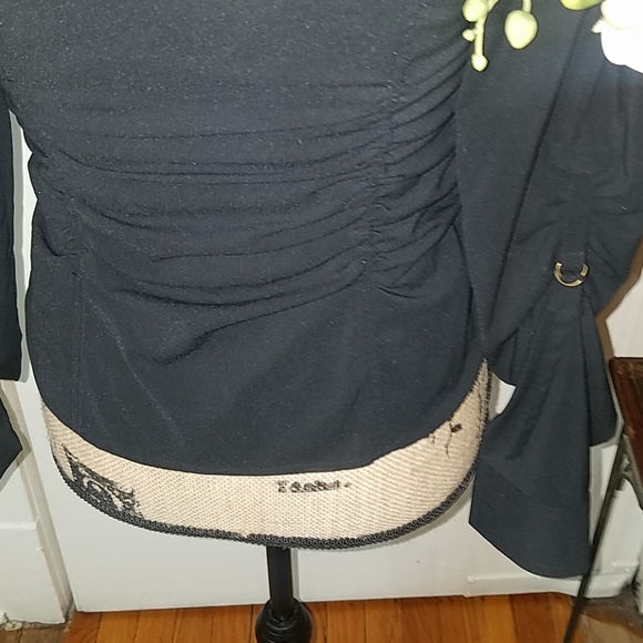 Sold----Express Top - Picture 5 of 8